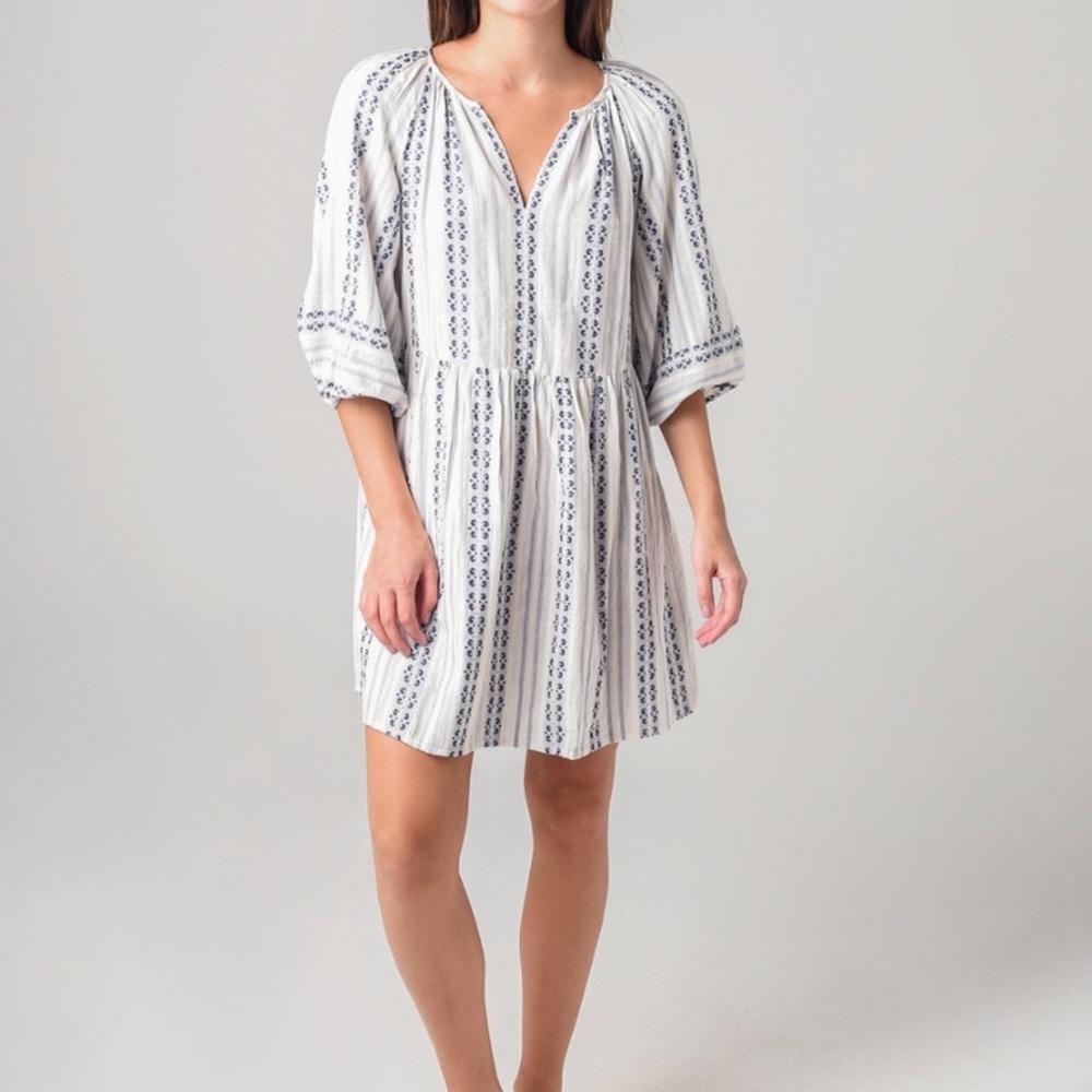 Velvet by Graham and Spencer Blue and White Nona Dress 3/4 sleeves